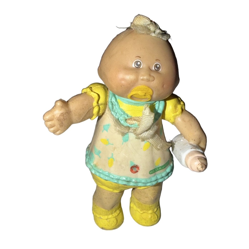 Vintage Cabbage Patch Kids PVC Mini Figure Baby Girl Yellow Teal Pacifier Bottle